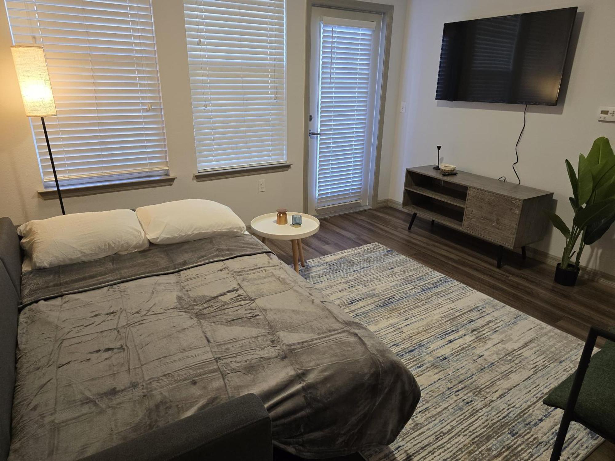 Apartamento Entire King Bed, Pets Welcome, 15 Min To Parks, Resort-style Amenities *
